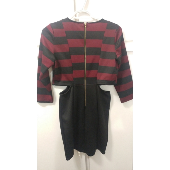 1-piece Dress - Picture 3 of 3